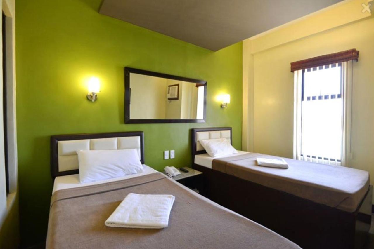 Express Inn Mactan Lapu-Lapu City Exterior photo