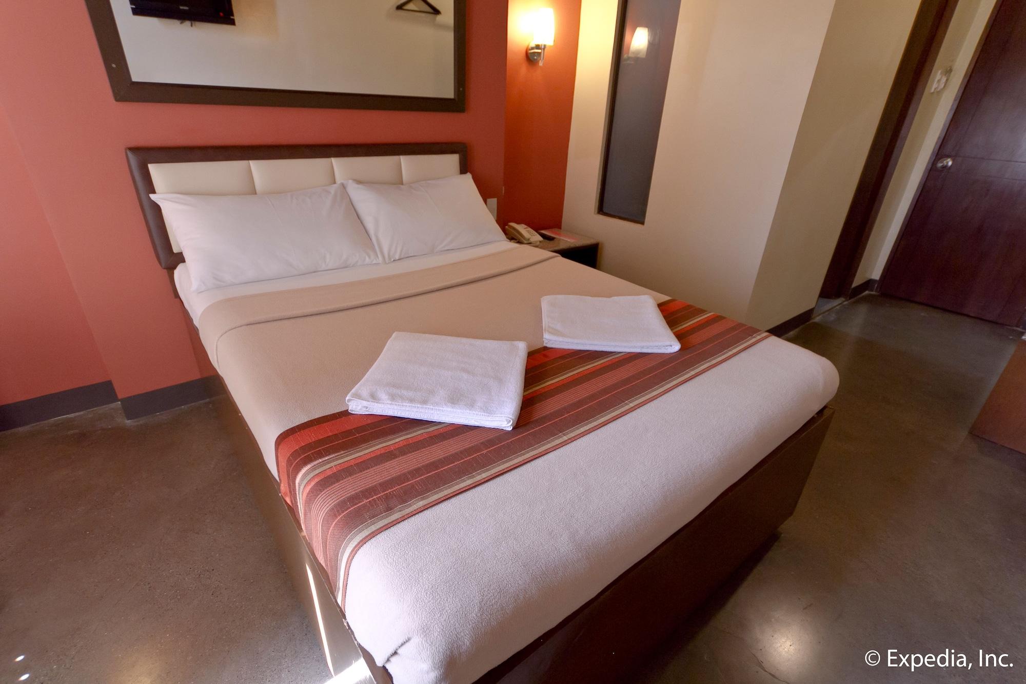 Express Inn Mactan Lapu-Lapu City Exterior photo