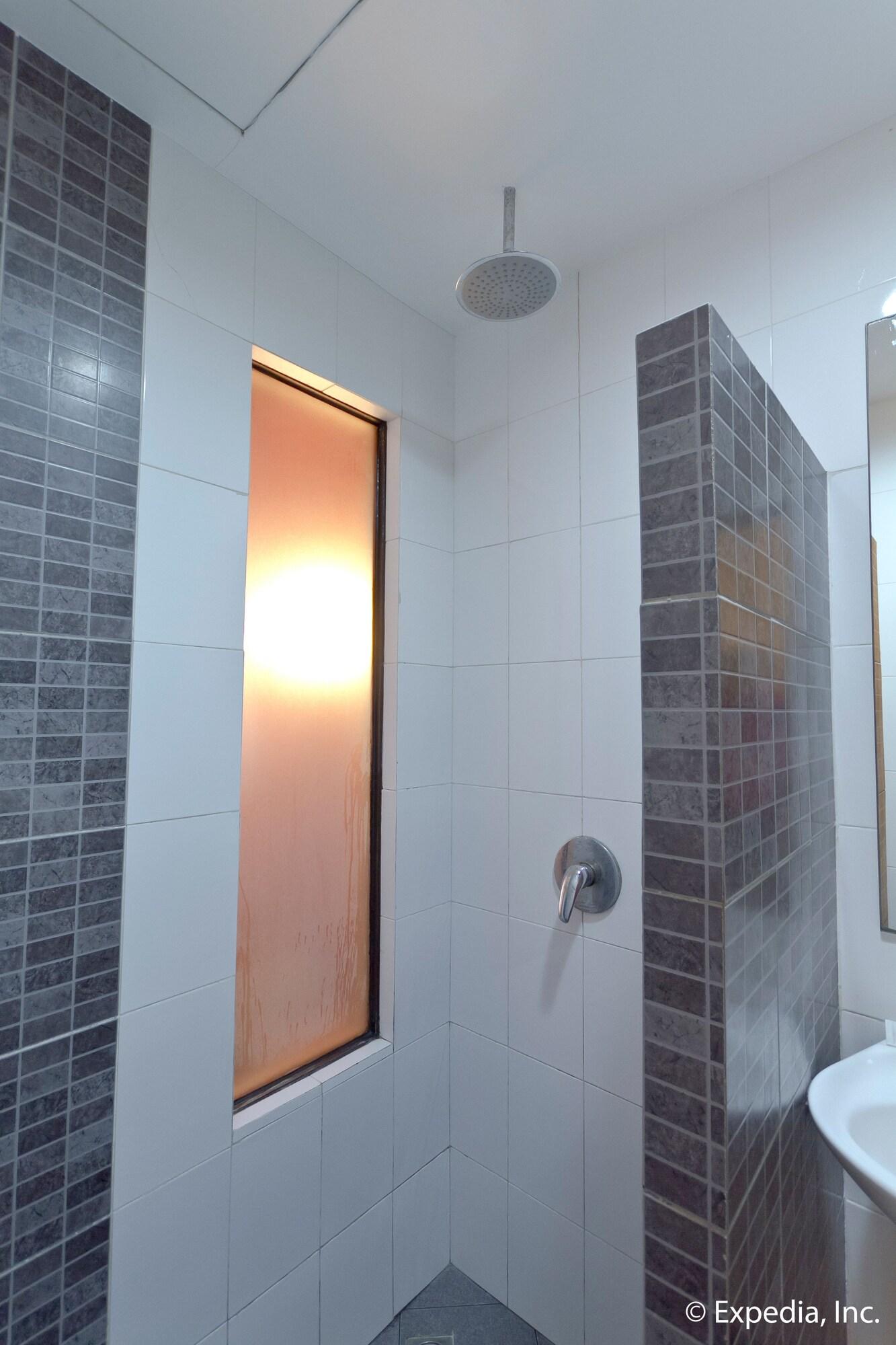 Express Inn Mactan Lapu-Lapu City Exterior photo