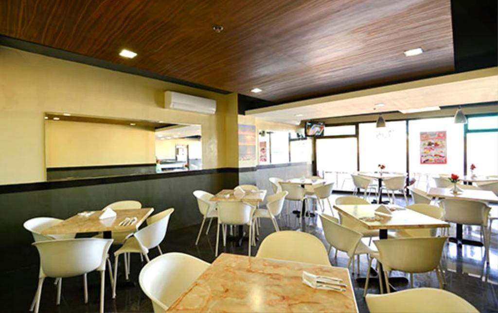 Express Inn Mactan Lapu-Lapu City Exterior photo