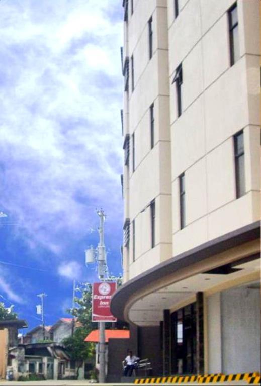 Express Inn Mactan Lapu-Lapu City Exterior photo