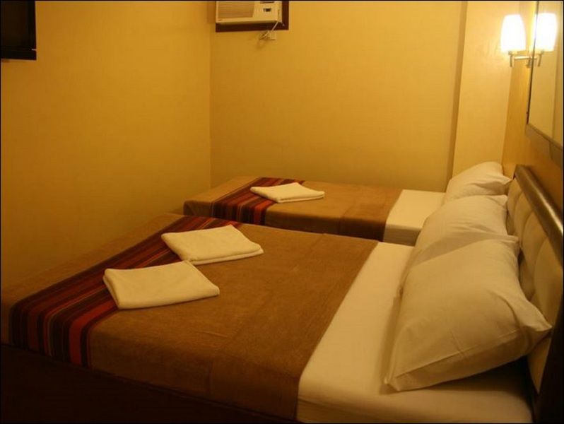 Express Inn Mactan Lapu-Lapu City Exterior photo