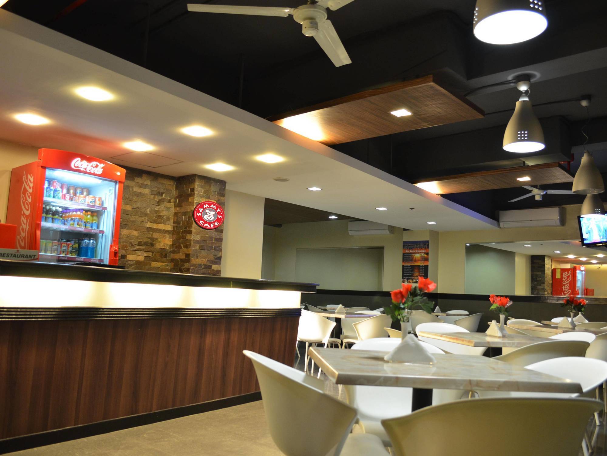 Express Inn Mactan Lapu-Lapu City Exterior photo